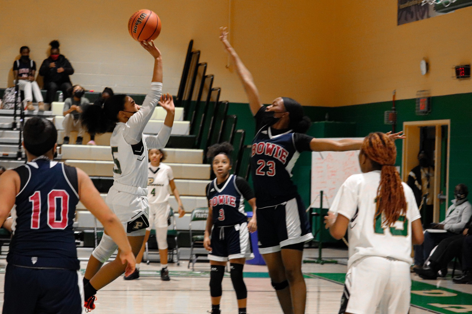 Parkdale Panthers contested jump shot